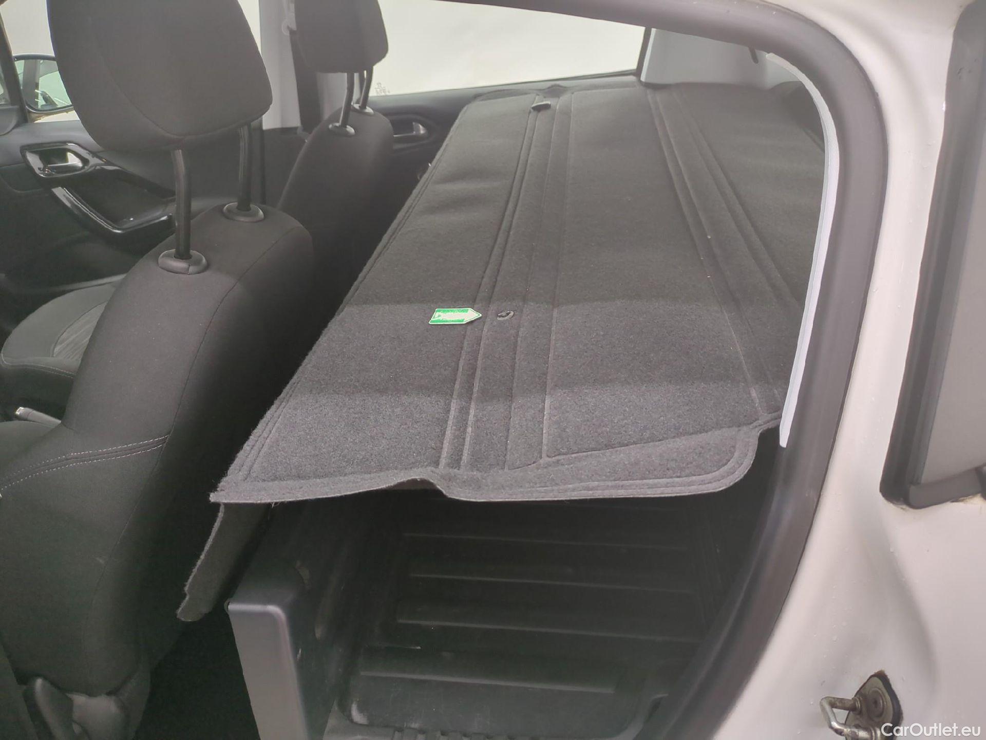  Peugeot  208  Affaire Premium Pack 1.5 HDi 100CV BVM5 E6dT #7