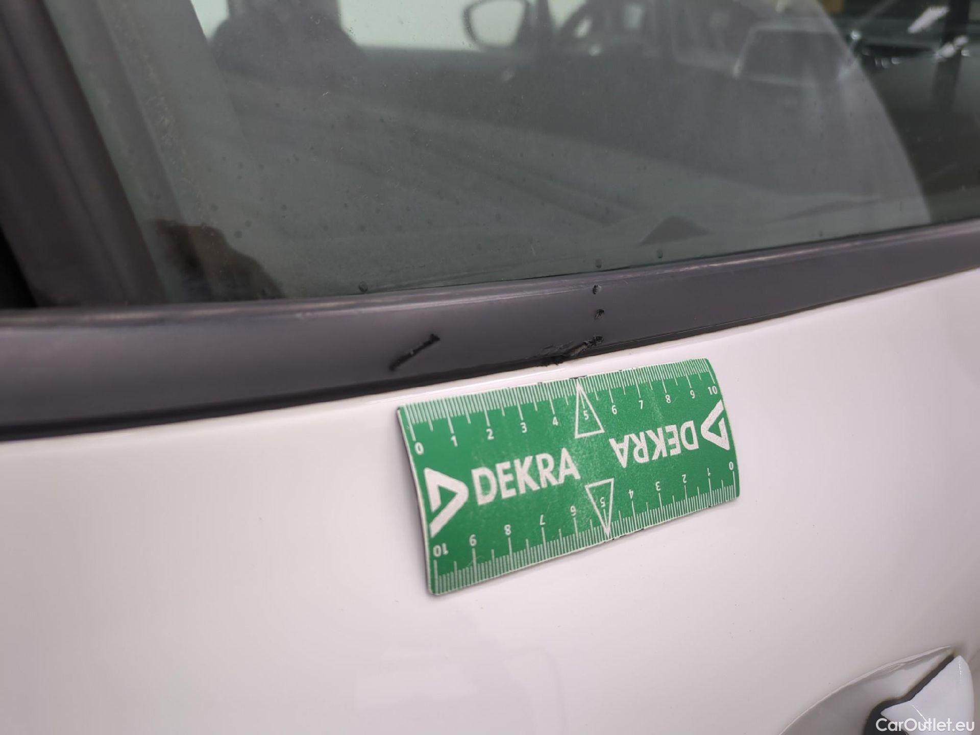  Peugeot  208  Affaire Premium Pack 1.5 HDi 100CV BVM5 E6dT #50