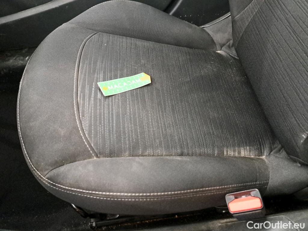  Peugeot  208  Affaire Pro 1.6 HDi 75CV BVM5 E6 #39