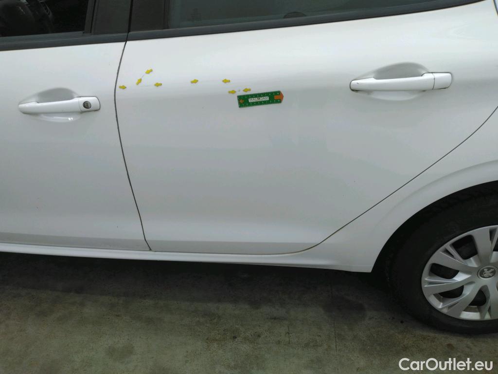  Peugeot  208  Affaire Premium Pack 1.5 HDi 100CV BVM5 E6dT #13