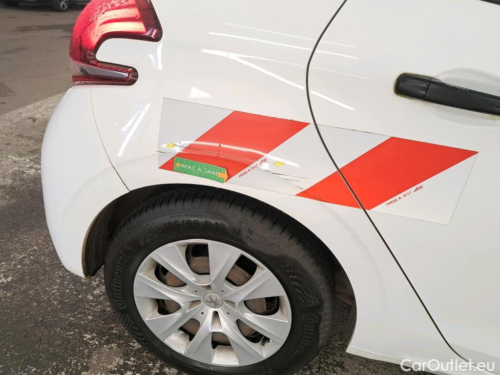  Peugeot  208  Affaire Pro 1.6 HDi 75CV BVM5 E6 #5