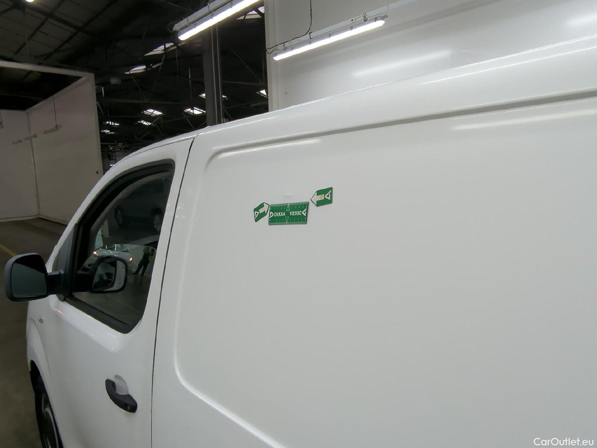  Peugeot  Expert  Fourgon Premium L2 2.0 HDi 120CV BVM6 E6 #32