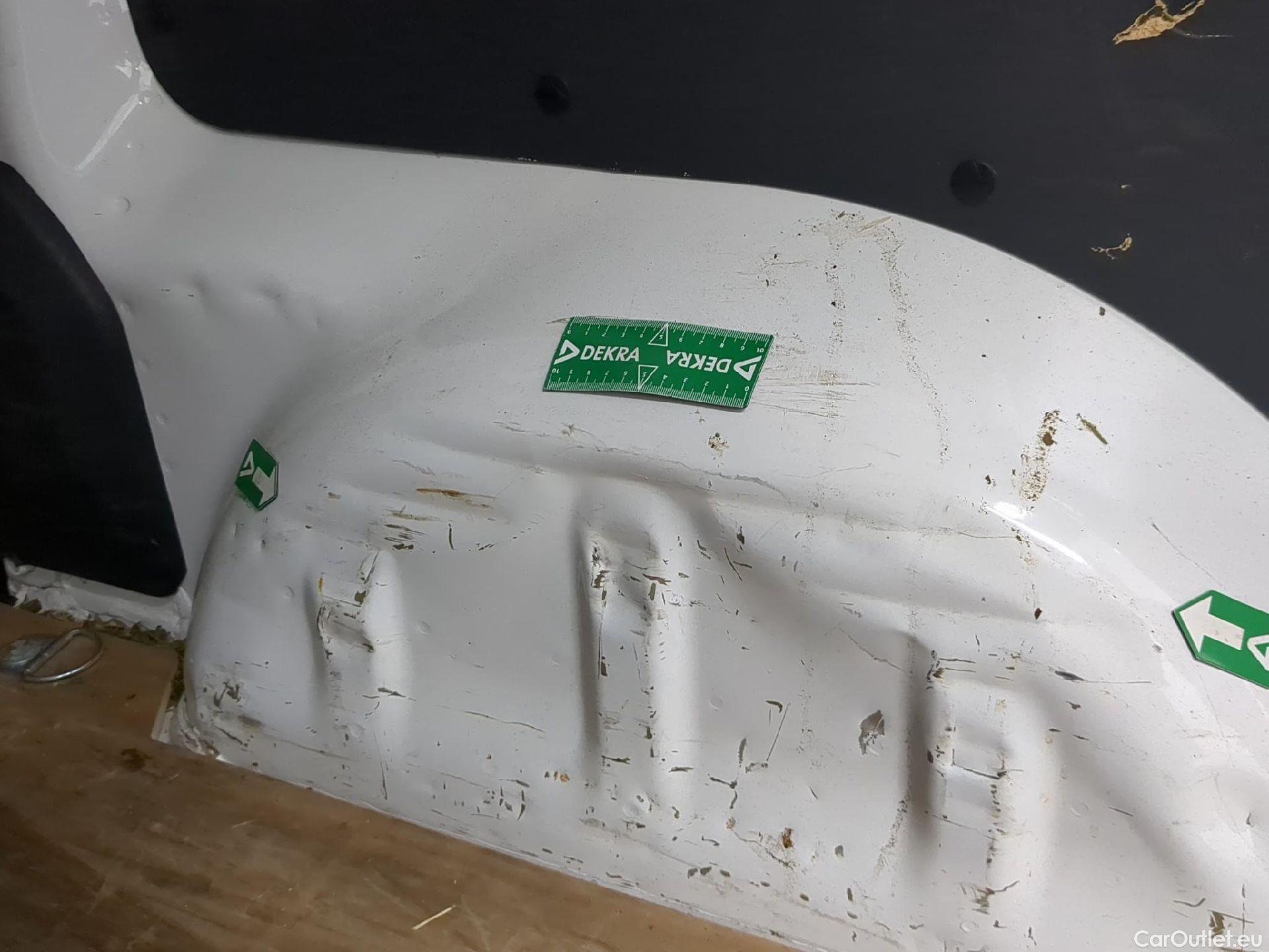  Peugeot  Expert  Fourgon Premium L2 2.0 HDi 120CV BVM6 E6 #15