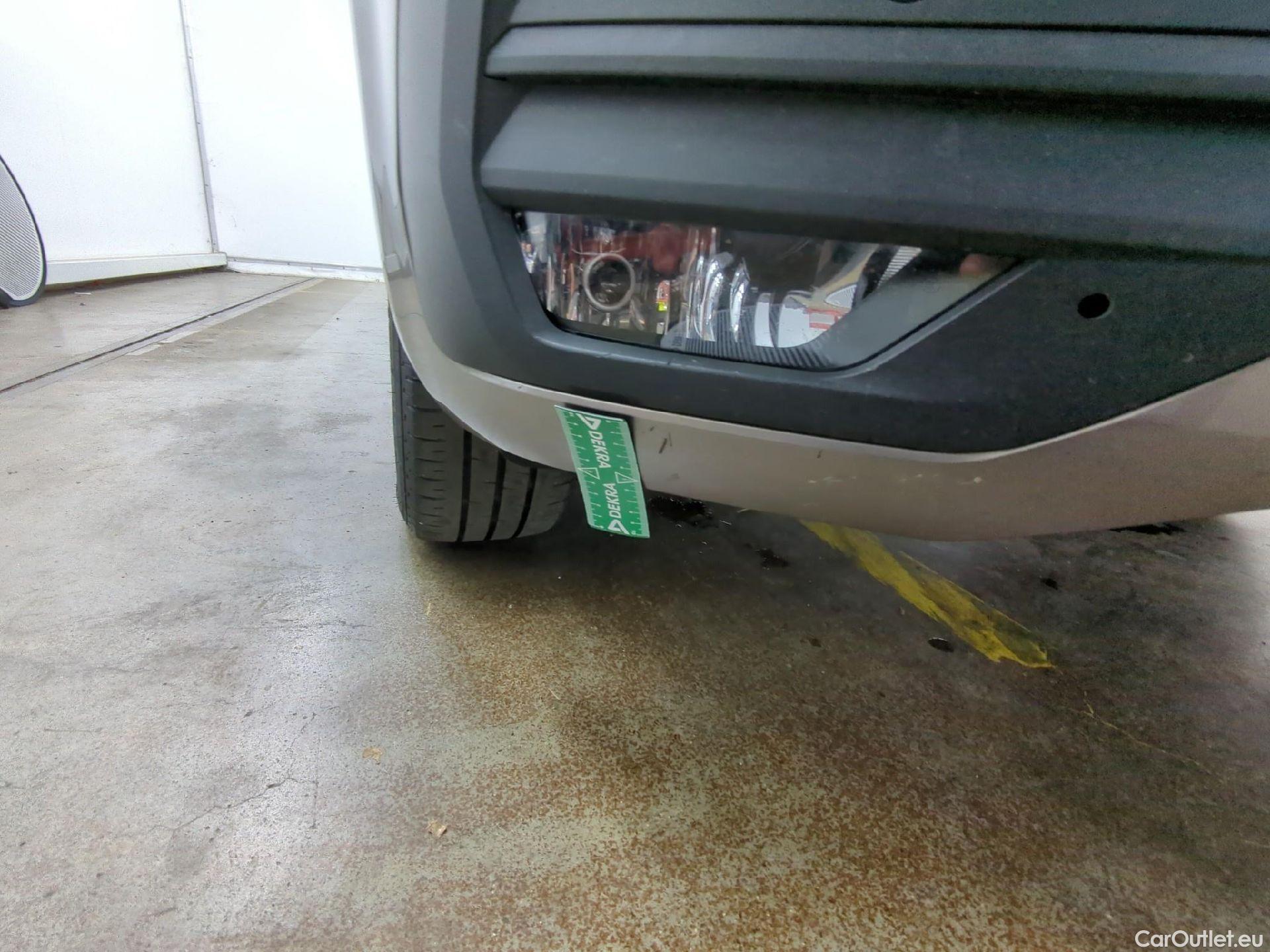  Volkswagen  Transporter VOLKSWAGEN  / 2019 / 4P / Fourgon tôlé 2.0 TDi 150 L1H1 Business Line Plus #13