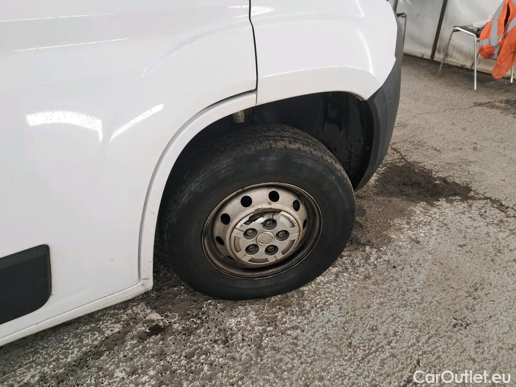  Fiat  Ducato FIAT  / 2014 / 4P / Fourgon tôlé 3.0 M H2 2.3 Multijet 120 Pack Pro Nav #14