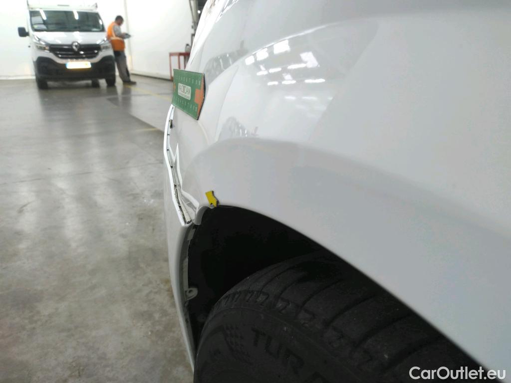  Peugeot  208  Premium 1.5 HDi 100CV BVM6 E6d #13