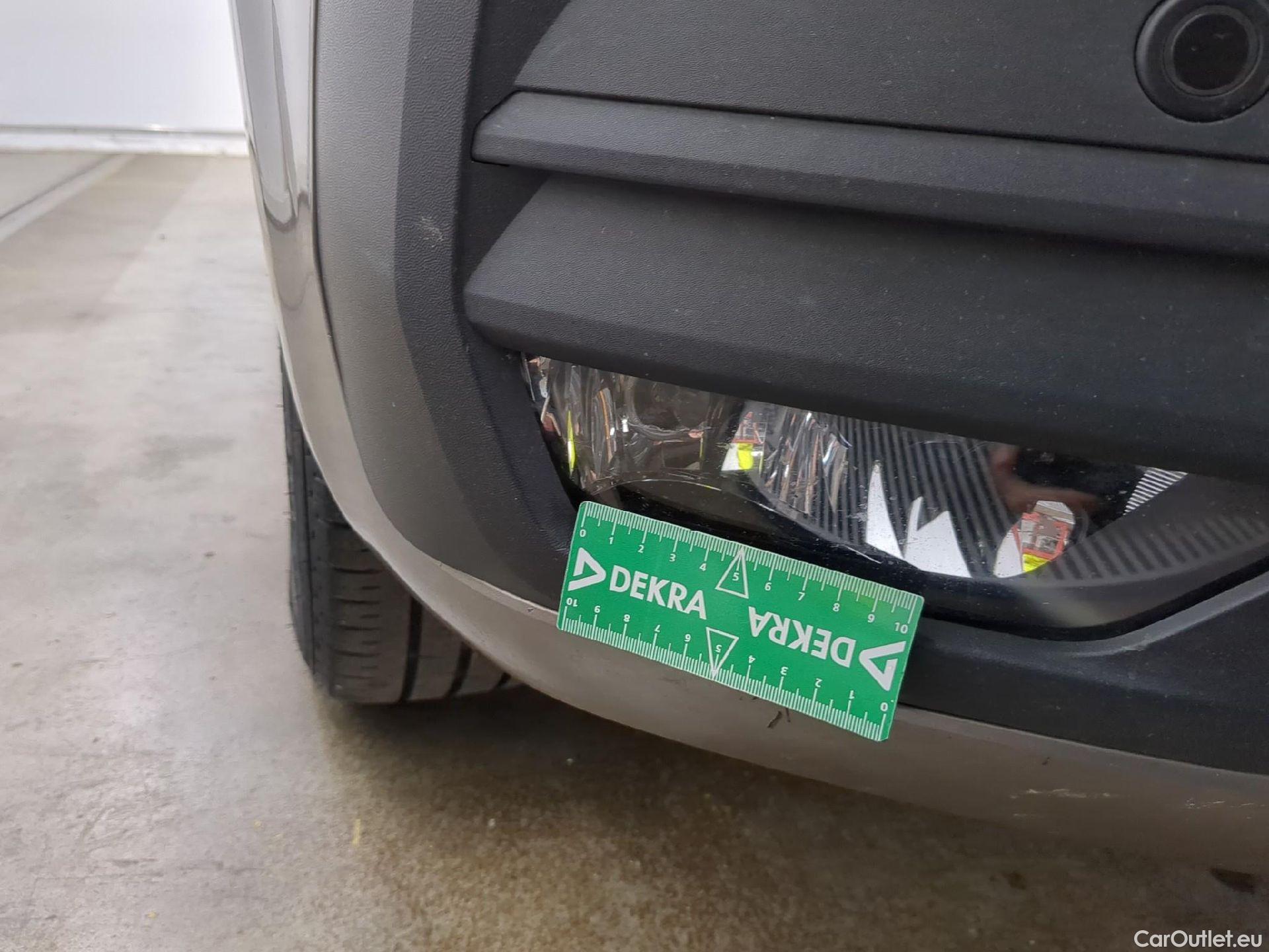  Volkswagen  Transporter VOLKSWAGEN  / 2019 / 4P / Fourgon tôlé 2.0 TDi 150 L1H1 Business Line Plus #10