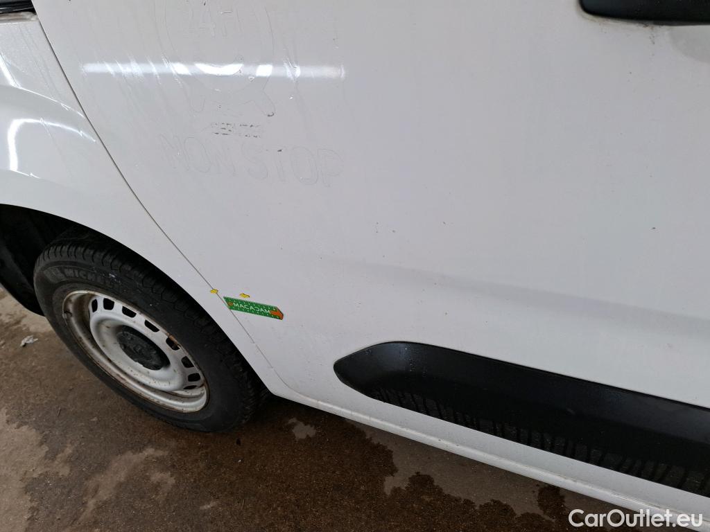  Citroen  Berlingo  Fourgon Club M 650 1.5 BlueHDi 75CV BVM5 E6dT #37