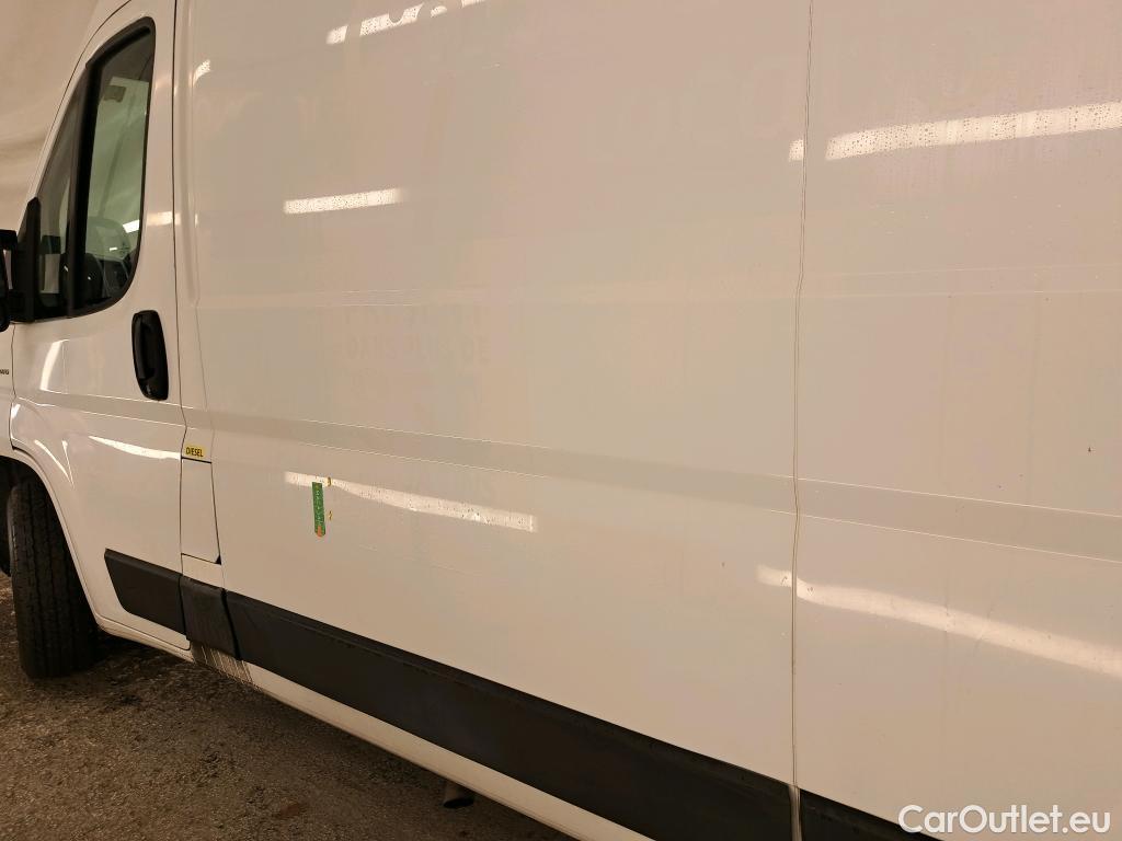  Fiat  Ducato FIAT  / 2014 / 4P / Fourgon tôlé 3.0 M H2 2.3 Multijet 120 Pack Pro Nav #10