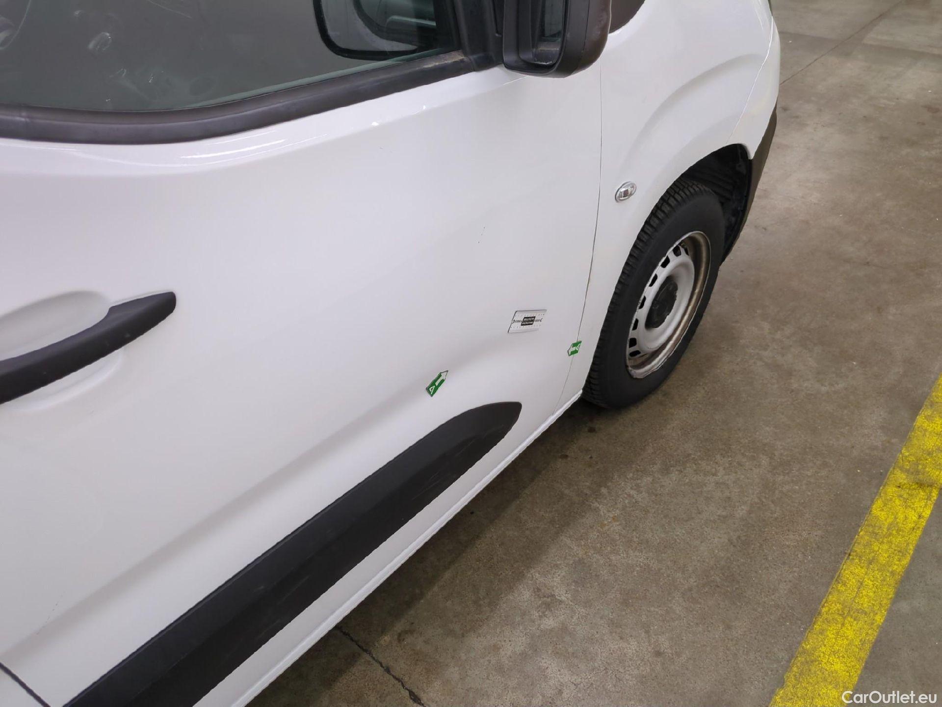  Citroen  Berlingo  Fourgon Club M 650 1.5 BlueHDi 100CV BVM5 E6dT #17