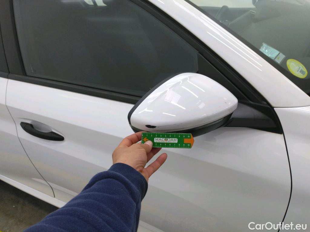  Peugeot  208  Premium 1.5 HDi 100CV BVM6 E6d #36