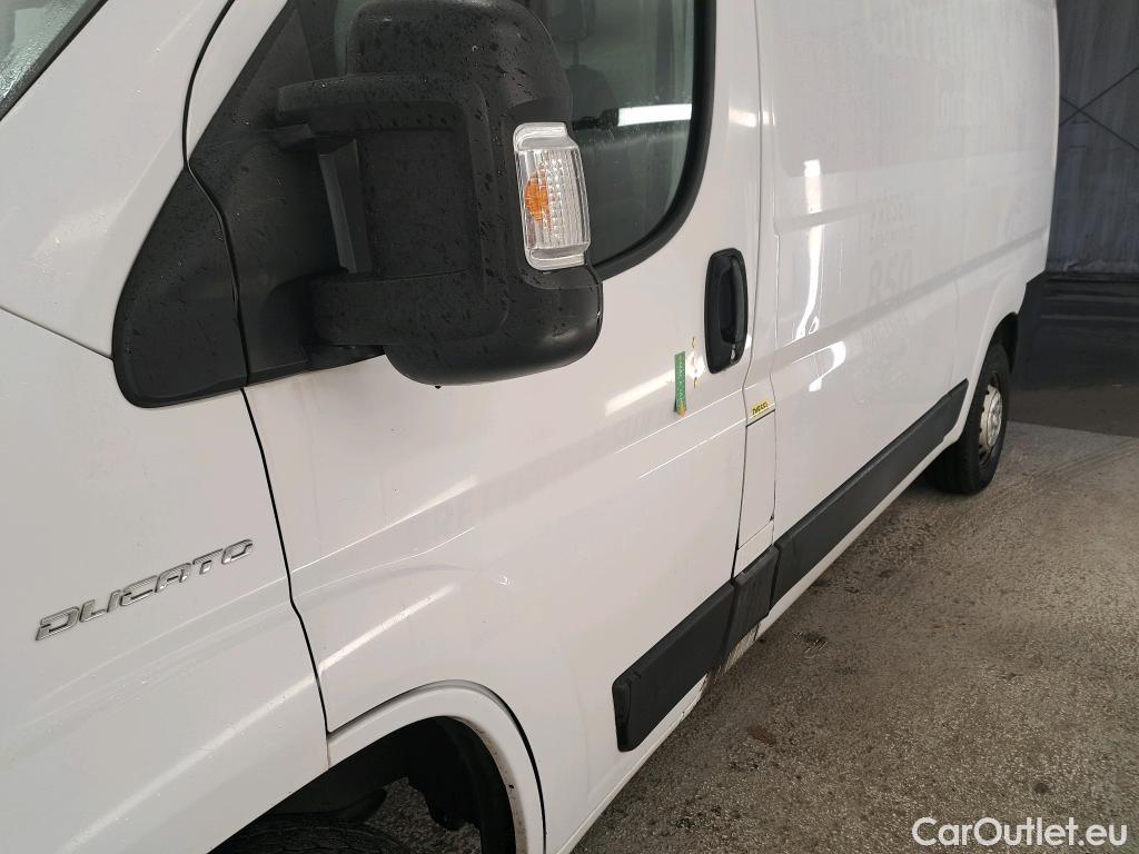  Fiat  Ducato FIAT  / 2014 / 4P / Fourgon tôlé 3.0 M H2 2.3 Multijet 120 Pack Pro Nav #6