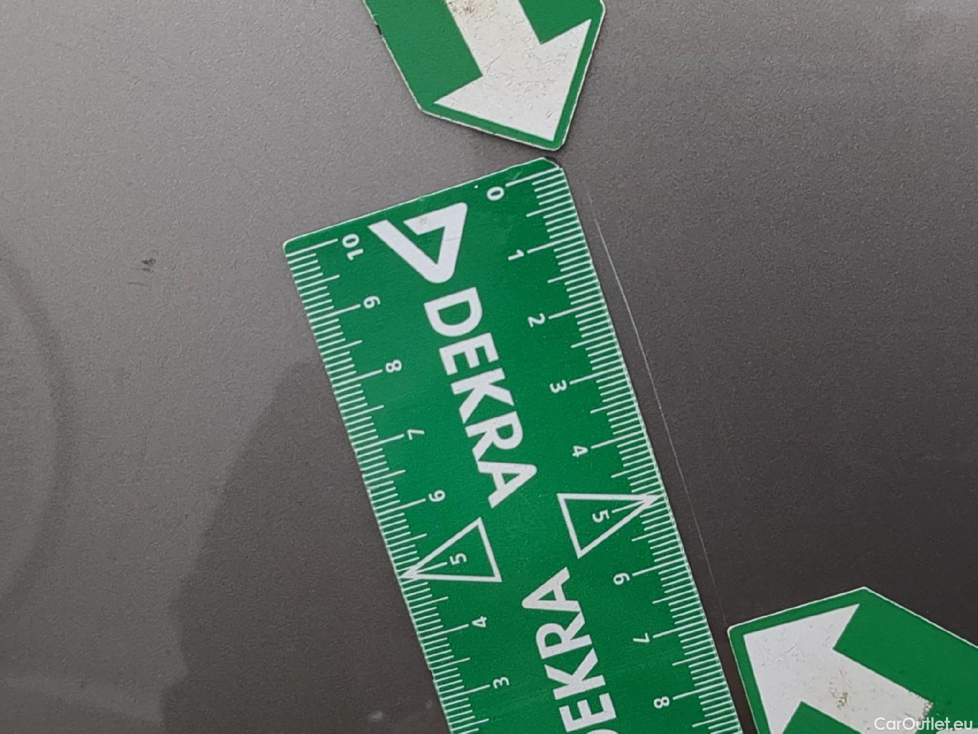  Volkswagen  Transporter VOLKSWAGEN  / 2019 / 4P / Fourgon tôlé 2.0 TDi 150 L1H1 Business Line Plus #3