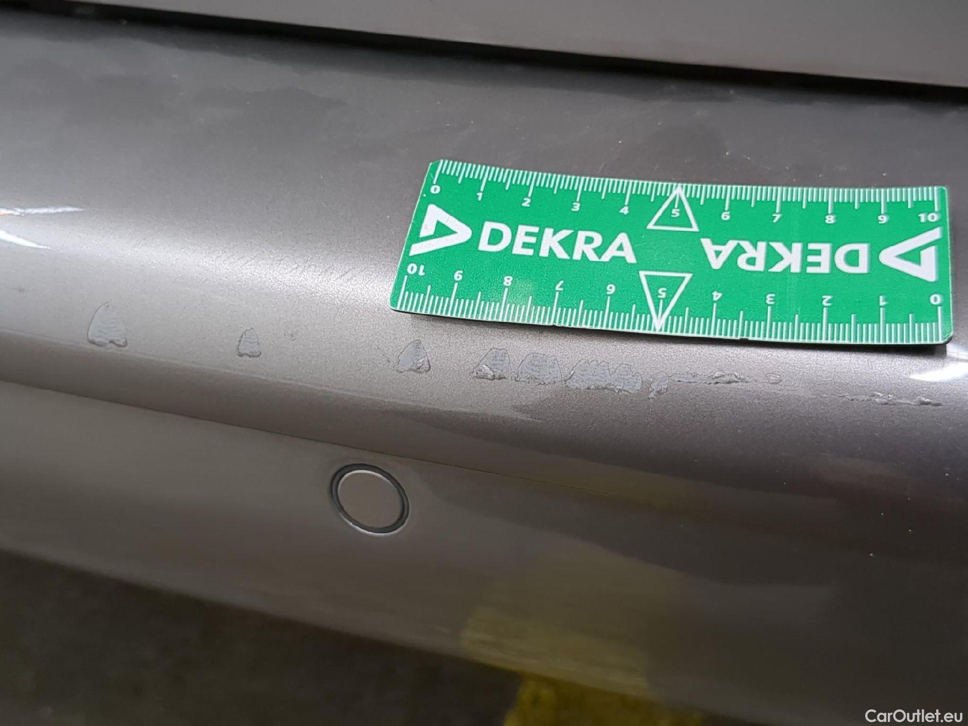  Volkswagen  Transporter VOLKSWAGEN  / 2019 / 4P / Fourgon tôlé 2.0 TDi 150 L1H1 Business Line Plus #18