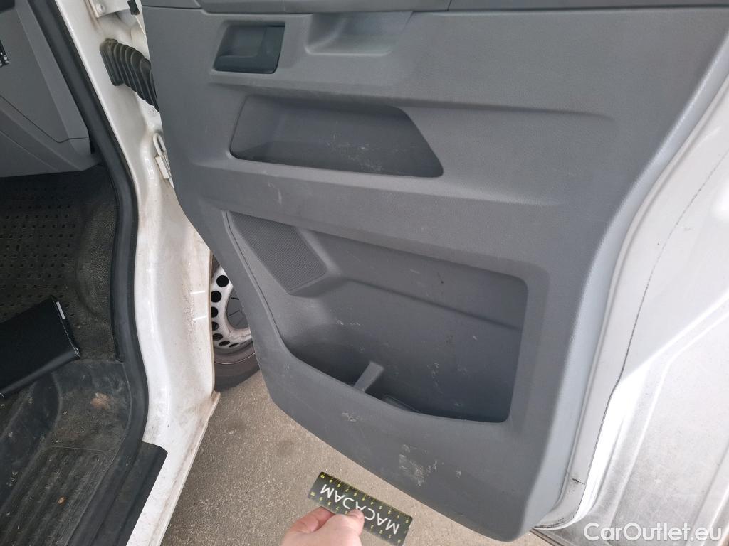  Volkswagen  Transporter VOLKSWAGEN  / 2019 / 4P / Fourgon tôlé 2.0 TDi 110 L1H1 Business Line #25