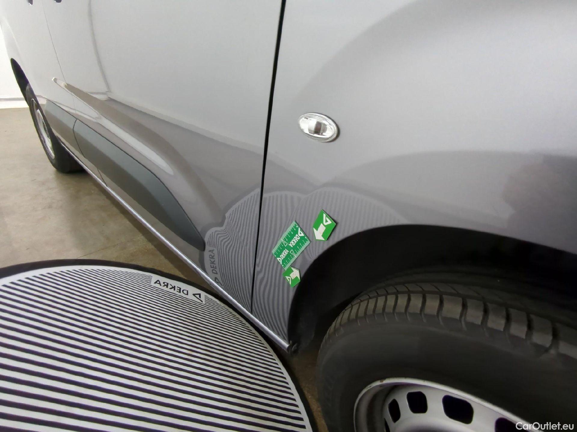  Citroen  Berlingo  Fourgon Club M 650 1.5 BlueHDi 75CV BVM5 E6dT #2