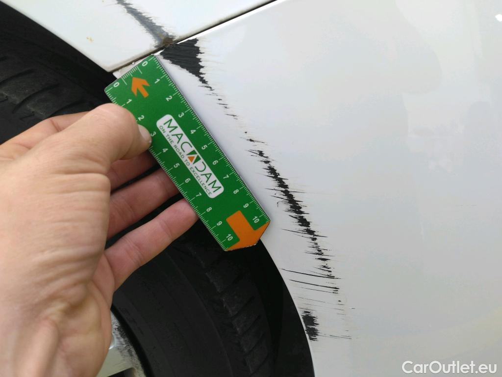  Peugeot  208  Premium 1.5 HDi 100CV BVM6 E6d #2