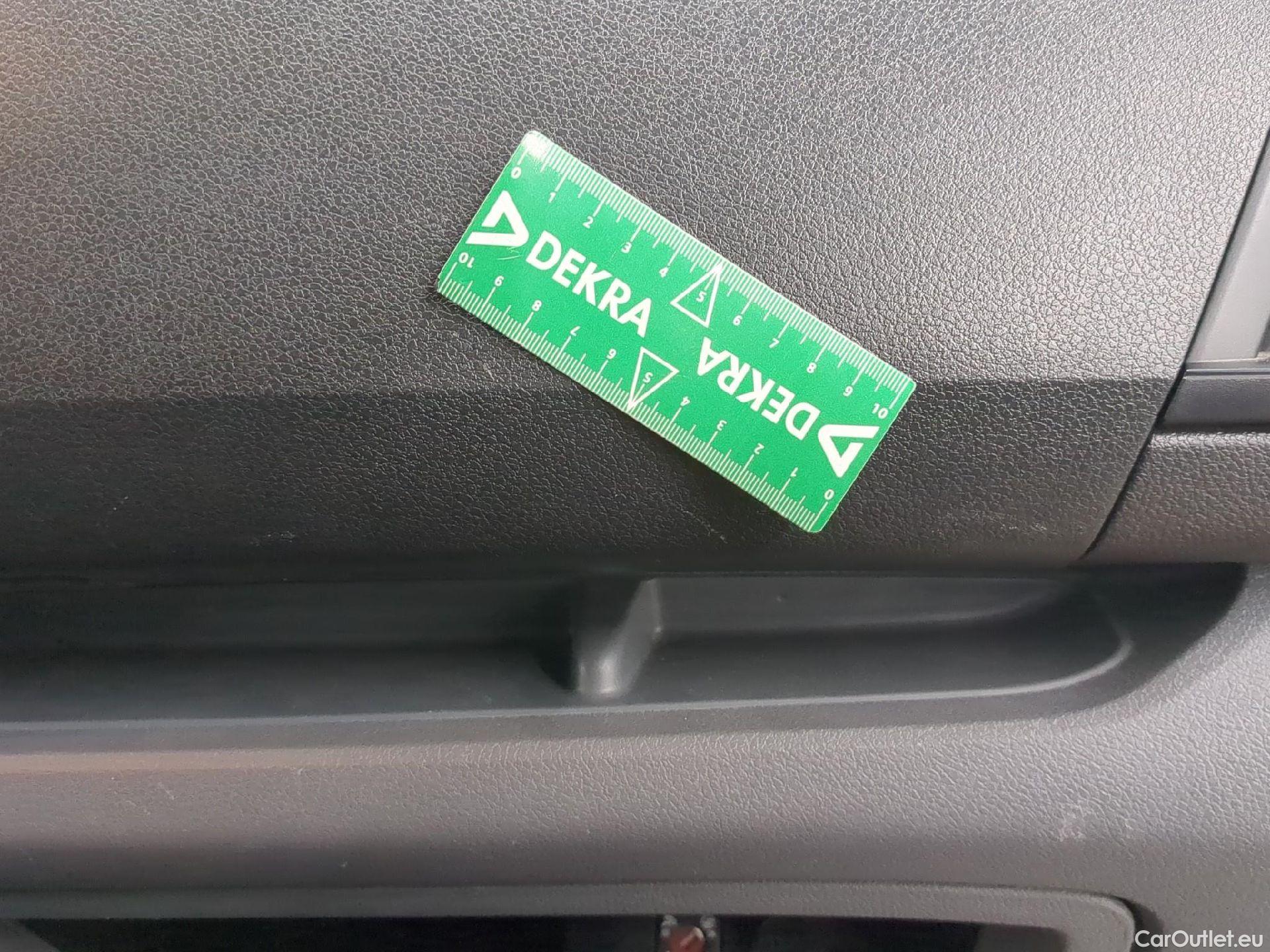  Citroen  Jumpy  Fourgon Club Cabines Approfondies M électrique 50kWh BVA #2