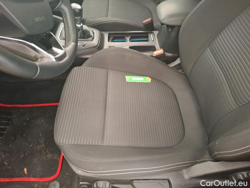  Ford  Focus  SW / 2018 / 5P / Break SW - 1.5 EcoBlue 120ch Titanium X / TRANSFO VP/VF #39