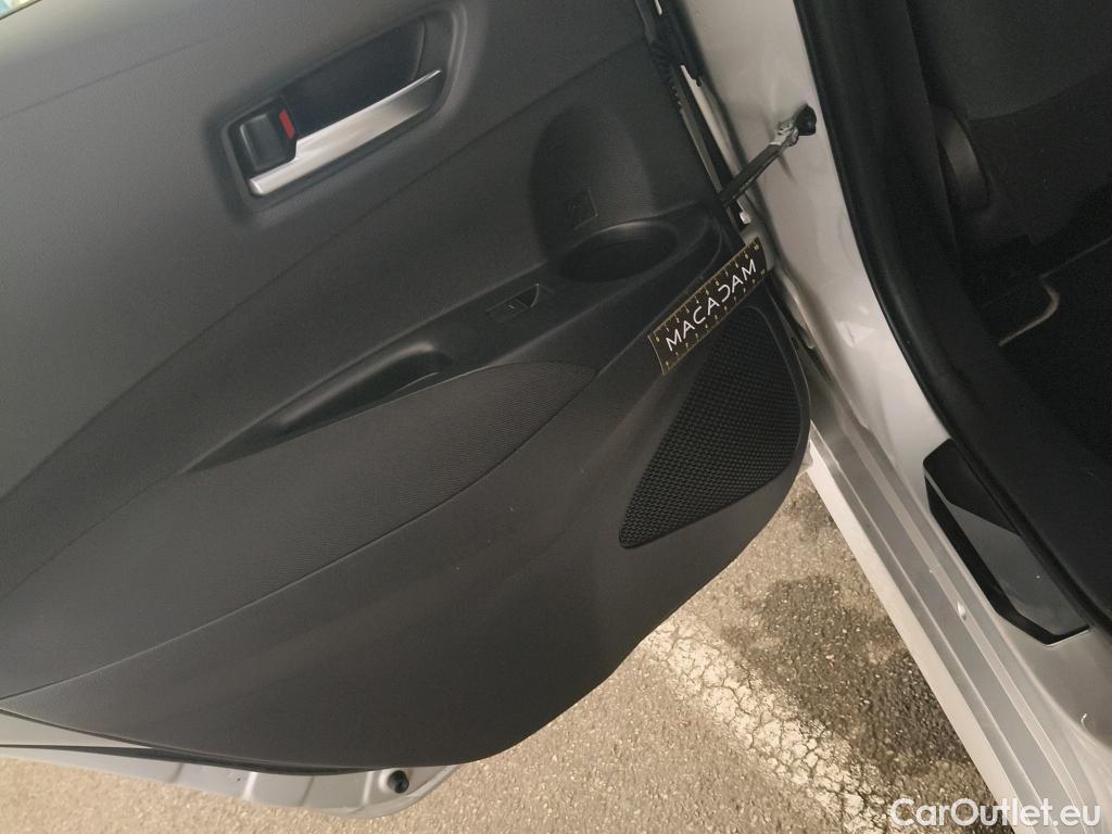  Toyota  Corolla TOYOTA  / 2018 / 5P / Berline Hybride 122h Dynamic Business Beyond Zer #24