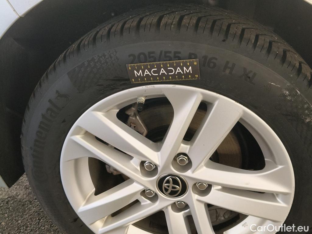  Toyota  Corolla TOYOTA  / 2018 / 5P / Berline Hybride 122h Dynamic Business Beyond Zer #19