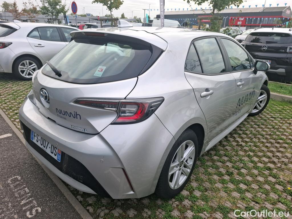  Toyota  Corolla TOYOTA  / 2018 / 5P / Berline Hybride 122h Dynamic Business Supp Lomb #13