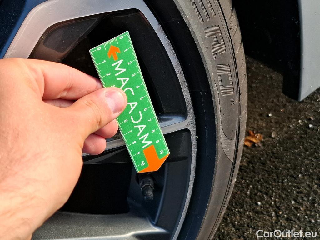  Toyota  Corolla TOYOTA  Touring Sports / 2018 / 5P / Break Hybride 184h Collection #29