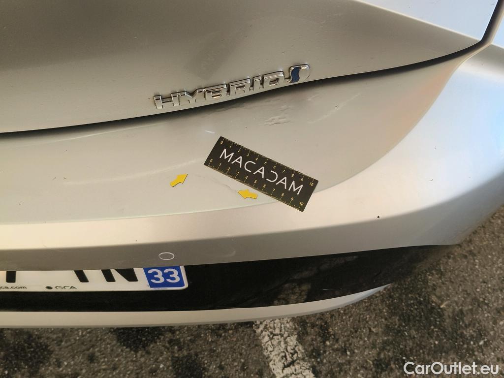  Toyota  Corolla TOYOTA  / 2018 / 5P / Berline Hybride 122h Dynamic Business Beyond Zer #44