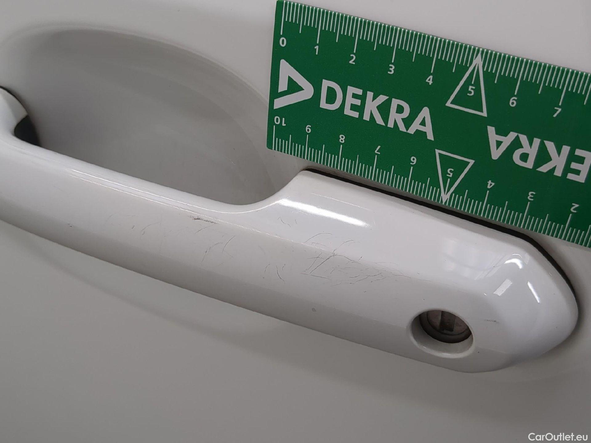  Toyota  RAV4 TOYOTA  Hybride / 2018 / 5P / SUV Hybride 2WD Dynamic Business St Hyb Acad #16