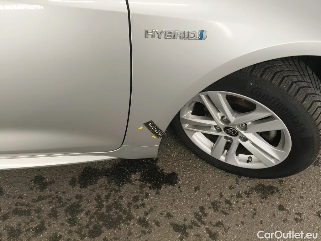  Toyota  Corolla TOYOTA  / 2018 / 5P / Berline Hybride 122h Dynamic Business Beyond Zer #38