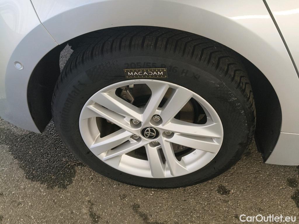  Toyota  Corolla TOYOTA  / 2018 / 5P / Berline Hybride 122h Dynamic Business Beyond Zer #18