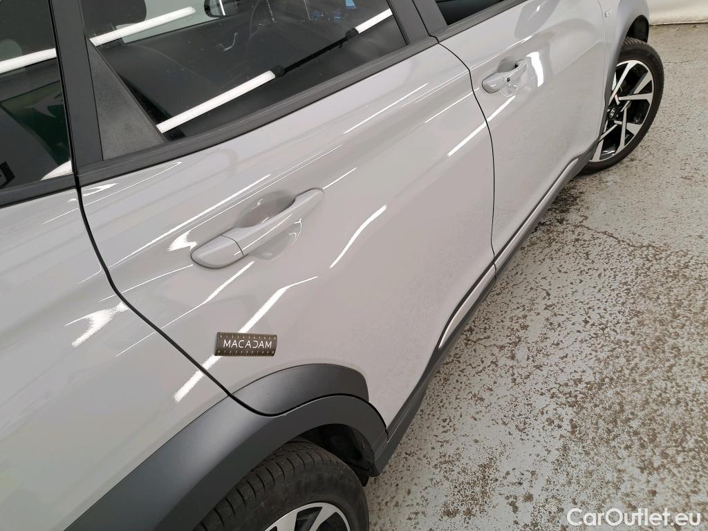  Hyundai  Konna Kona Executive 2WD 1.6 CRDi 135CV BVA7 E6dT #3