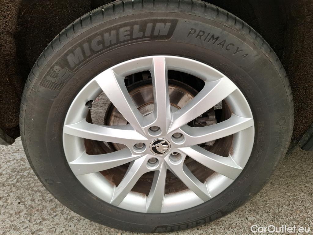  Skoda  Kodiaq SKODA  / 2016 / 5P / SUV 2.0 TDI 150 SCR DSG7 7 Pl. STYLE / VO RECONDITIONNE - PHOTOS AVANT RECONDITIONNEMENT #4