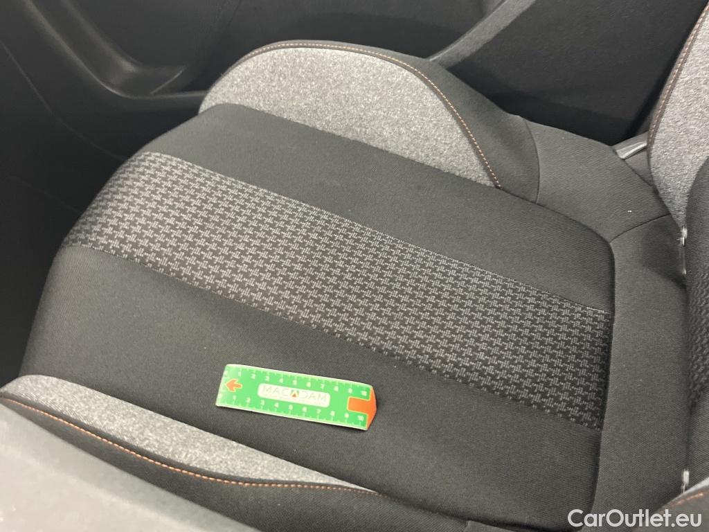  Peugeot  3008  Active Business 1.5 HDi 130CV BVA8 E6d / VO RECONDITIONNE - PHOTOS AVANT RECONDITIONNEMENT #3