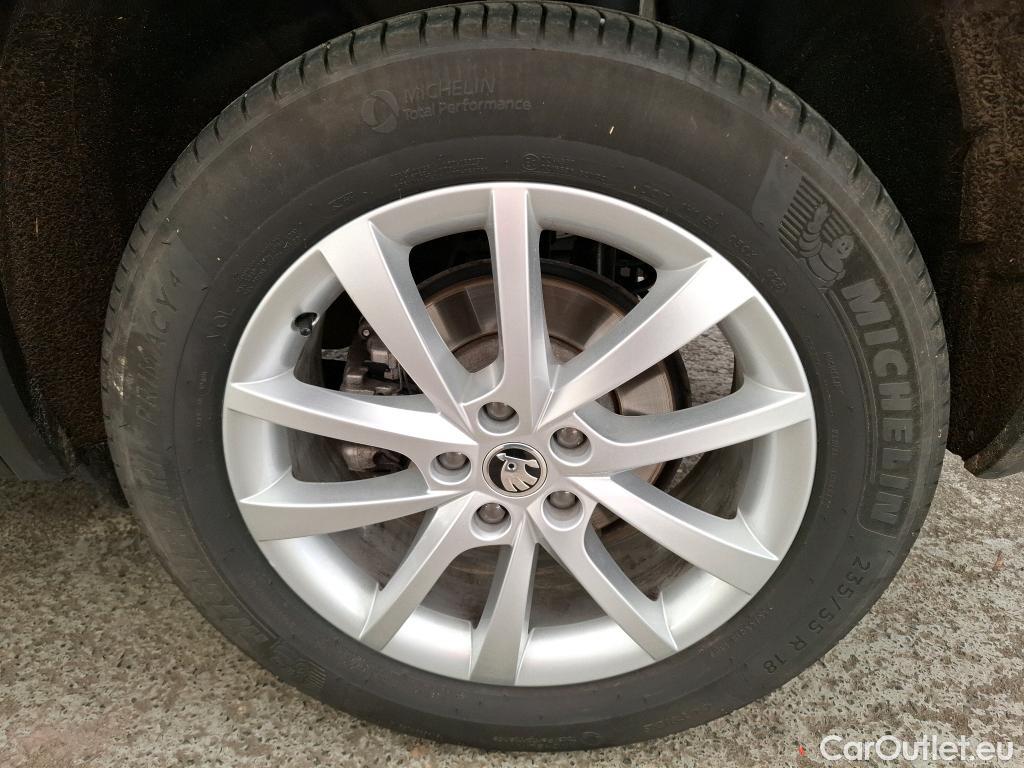  Skoda  Kodiaq SKODA  / 2016 / 5P / SUV 2.0 TDI 150 SCR DSG7 7 Pl. STYLE / VO RECONDITIONNE - PHOTOS AVANT RECONDITIONNEMENT #2