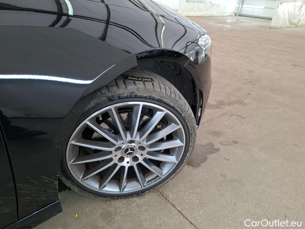  Mercedes  CLA-Klasse MERCEDES-BENZ CLA Coupe / 2019 / 4P / Coupé CLA 250 e AMG Line #13