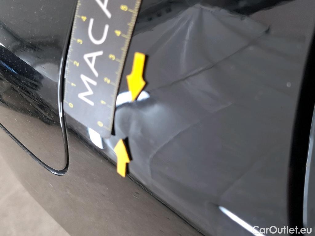  Mercedes  CLA-Klasse MERCEDES-BENZ CLA Coupe / 2019 / 4P / Coupé CLA 250 e AMG Line #24