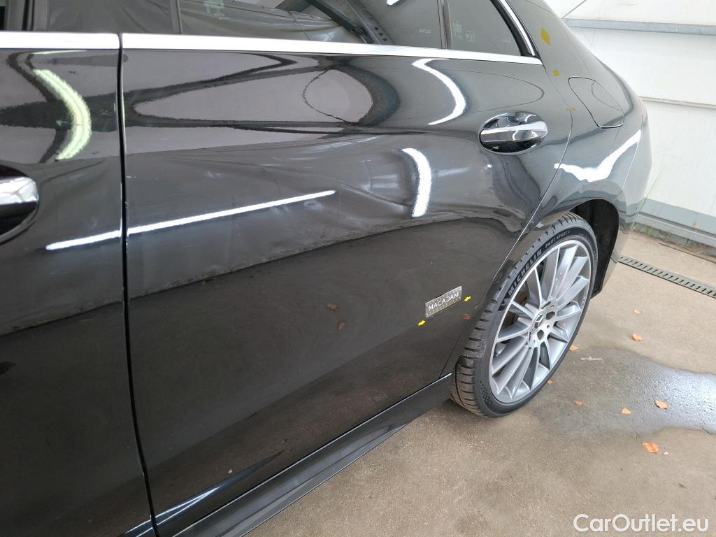  Mercedes  CLA-Klasse MERCEDES-BENZ CLA Coupe / 2019 / 4P / Coupé CLA 250 e AMG Line #5