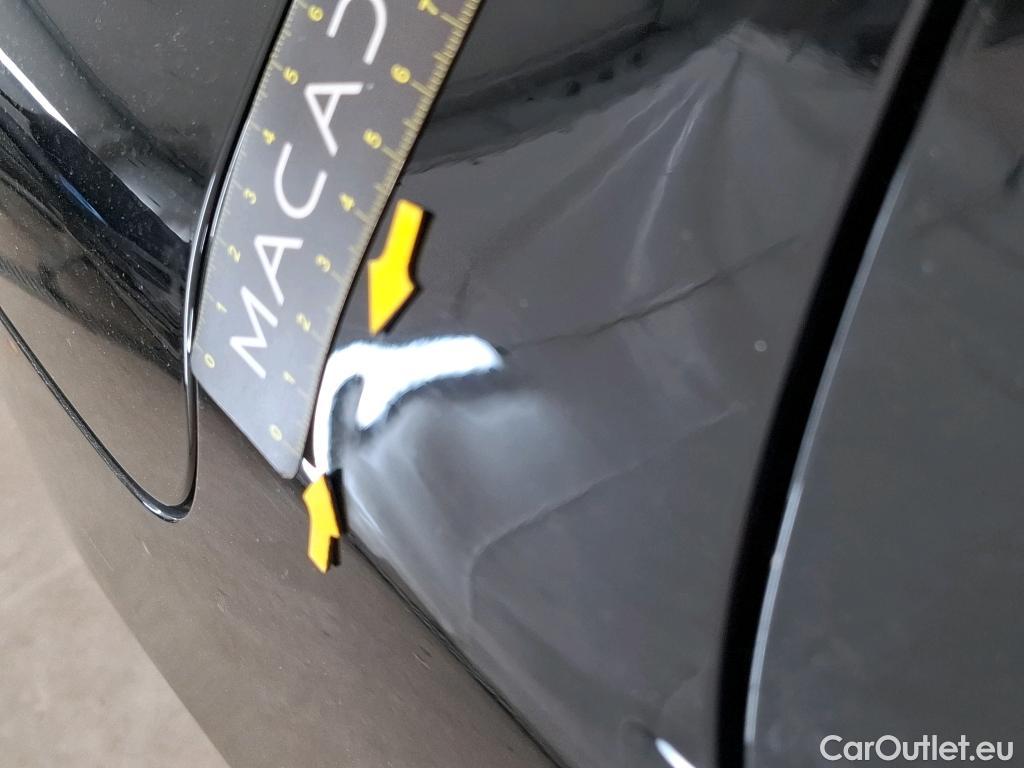  Mercedes  CLA-Klasse MERCEDES-BENZ CLA Coupe / 2019 / 4P / Coupé CLA 250 e AMG Line #23