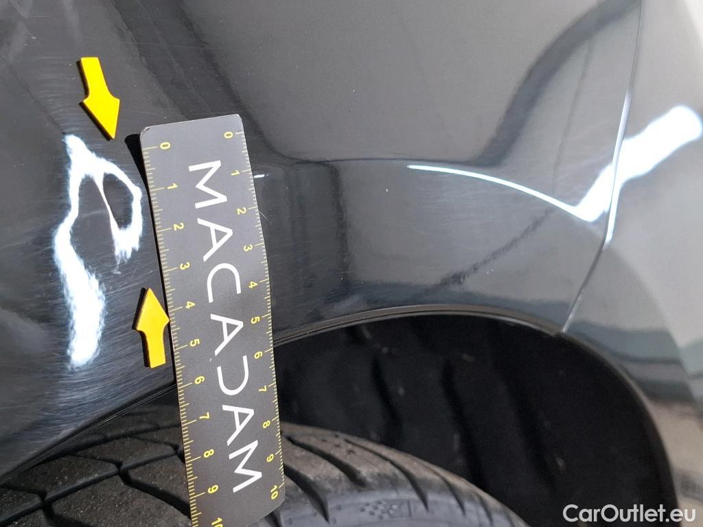  Mercedes  CLA-Klasse MERCEDES-BENZ CLA Coupe / 2019 / 4P / Coupé CLA 250 e AMG Line #2