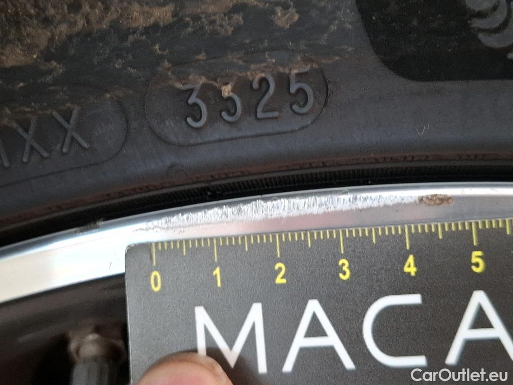  Mercedes  CLA-Klasse MERCEDES-BENZ CLA Coupe / 2019 / 4P / Coupé CLA 250 e AMG Line #14