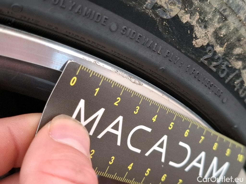  Mercedes  CLA-Klasse MERCEDES-BENZ CLA Coupe / 2019 / 4P / Coupé CLA 250 e AMG Line #15