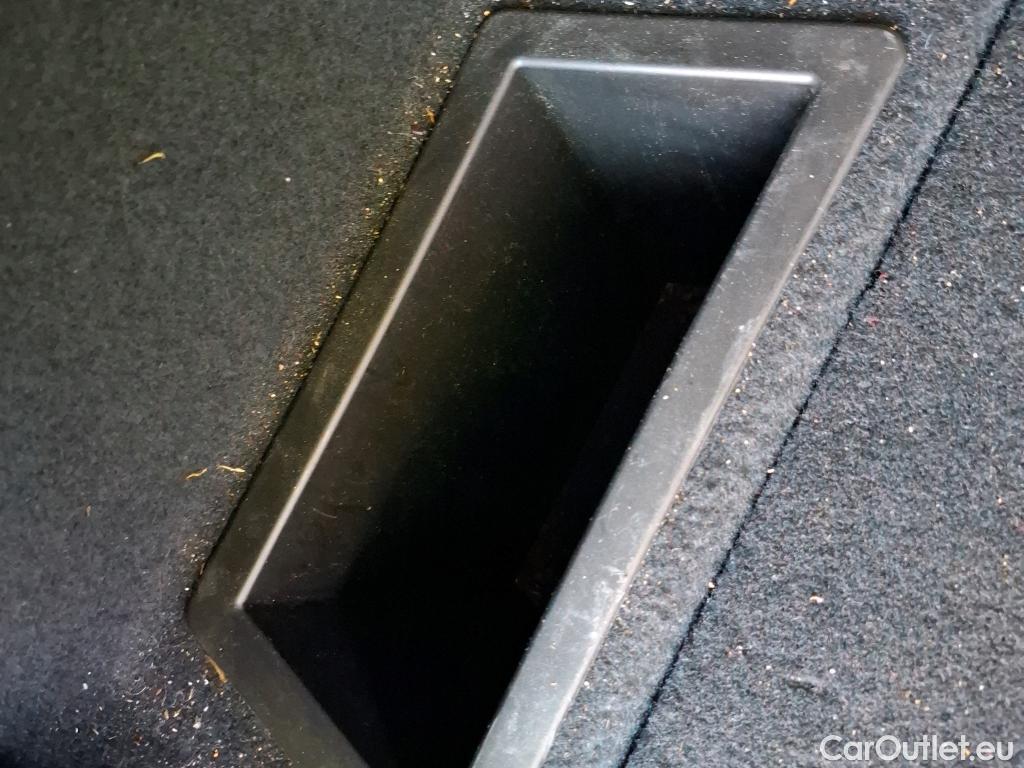  Bmw  X1 Série  xDrive 18 d xLine 2.0 150CV BVA8 E6d #8