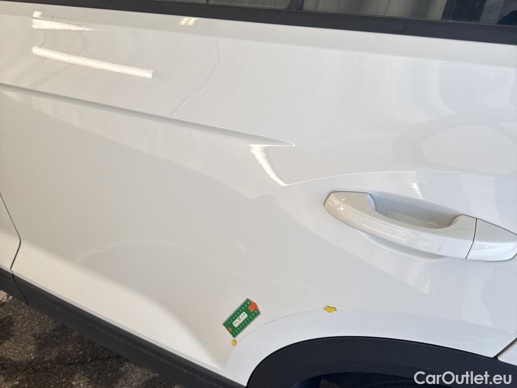  Volkswagen  T-ROC VOLKSWAGEN  / 2021 / 5P / SUV 2.0 TDI 150 LIFE BUSINESS DSG7 #1