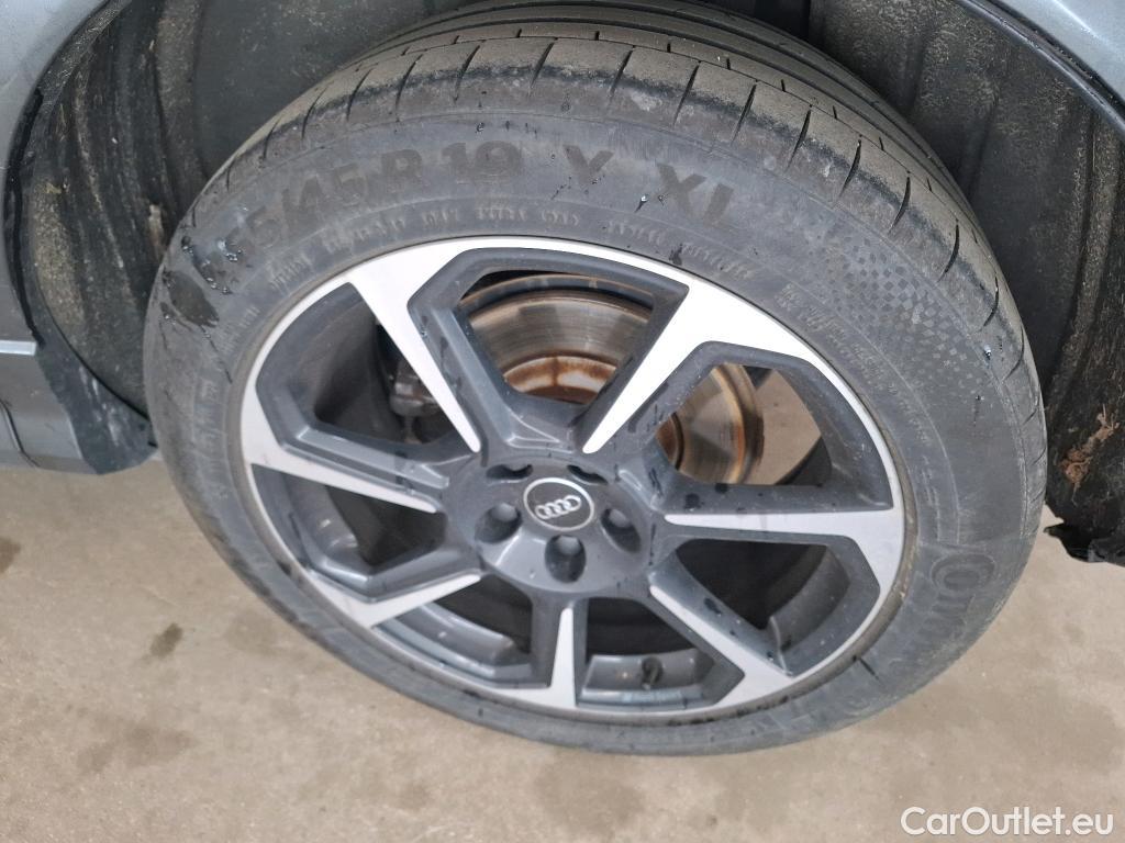  Audi  Q3 AUDI  / 2018 / 5P / SUV 35 TFSI 150 MHEV S TRONIC S EDITION(SL) #5