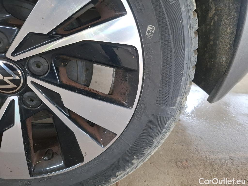  Volkswagen  Polo  VI Lounge Business 1.0 80CV BVM5 E6d #12