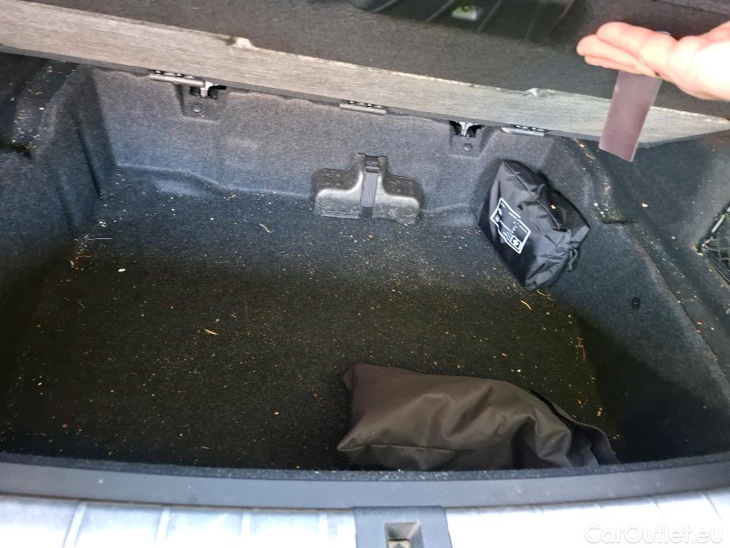  Bmw  X1 Série  xDrive 18 d xLine 2.0 150CV BVA8 E6d #6