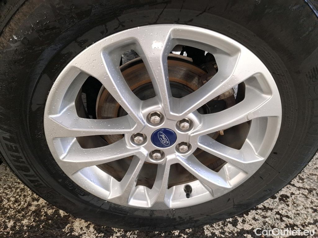  Ford  Kuga FORD  / 2019 / 5P / SUV 2.5 190 hybrid Flexifuel Pshift Titanium #10