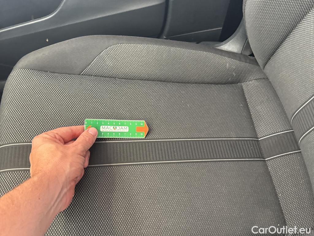  Volkswagen  T-ROC VOLKSWAGEN  / 2021 / 5P / SUV 2.0 TDI 150 LIFE BUSINESS DSG7 #21