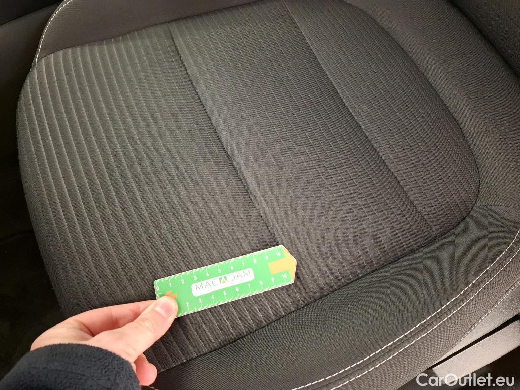  Ford  Kuga FORD  / 2019 / 5P / SUV 2.5 190 hybrid Flexifuel Pshift Titanium #6